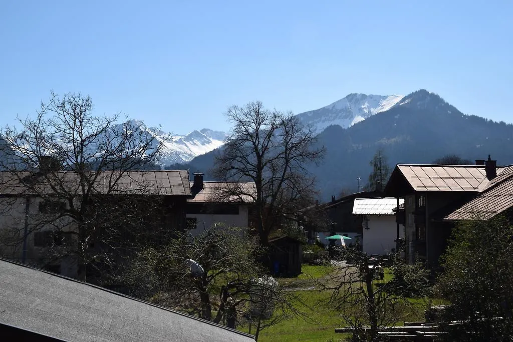 Alpenflair Ferienwohnungen Haus Bettina Oberstdorf