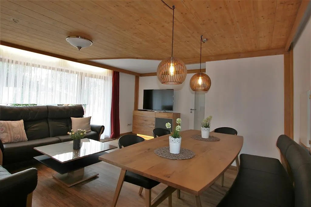 Alpenflair Ferienwohnungen Haus Bettina Oberstdorf Apartment